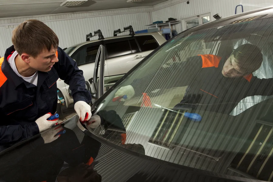 Benefits Of Timely Auto Glass Repair For Vehicle Safety in Detroit, MI